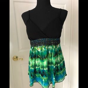 Sleeveless Top. Medium. Beautiful colors